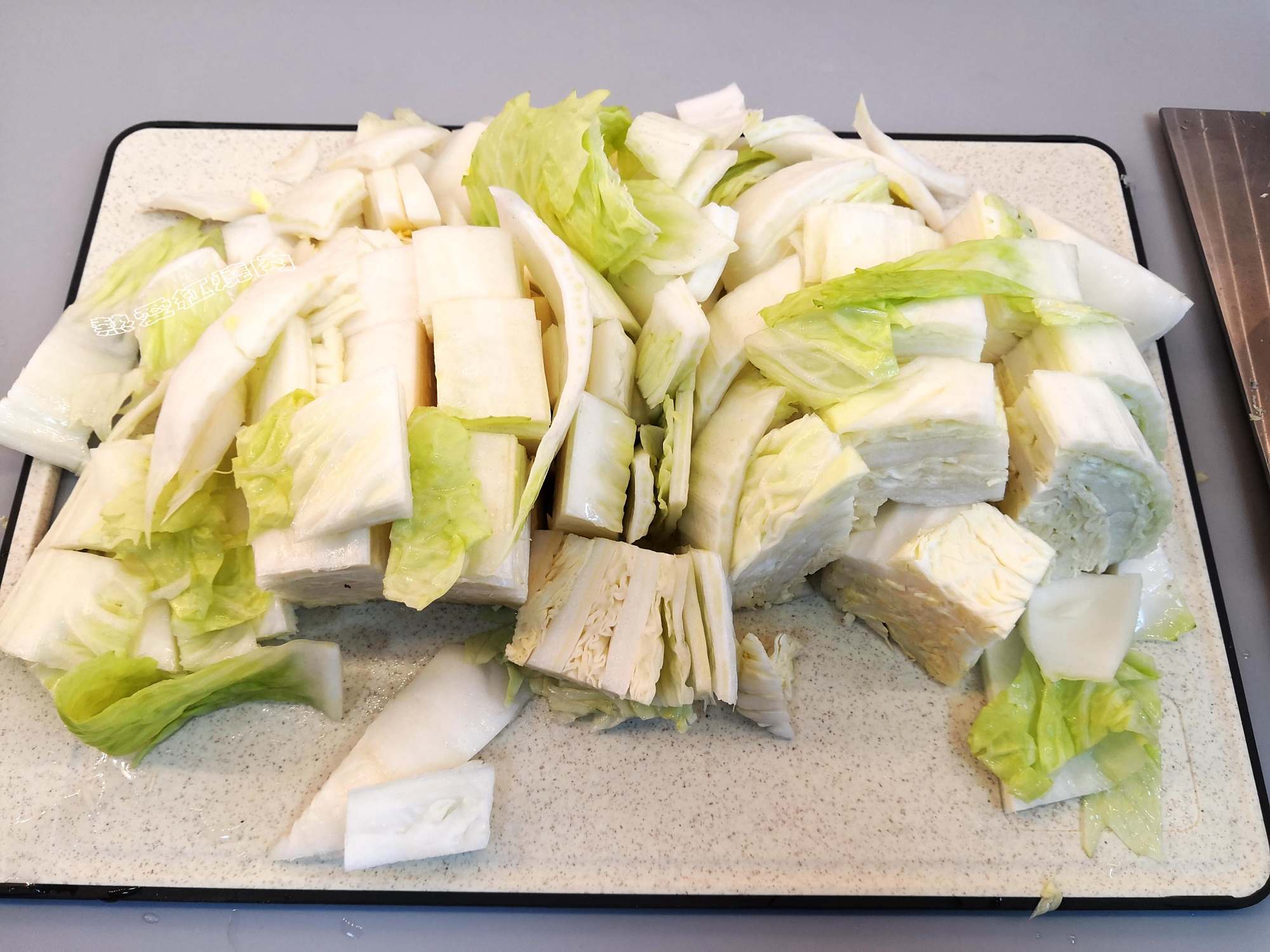 白菜帮最好吃的做法就是这了,味道鲜口感脆咋吃都不腻,抓紧安排