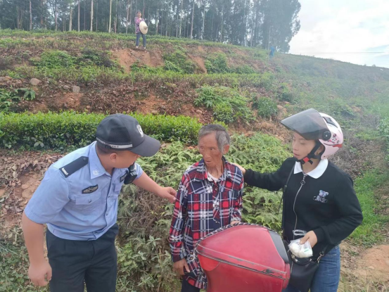 暖心!青神县西龙镇网格员助力迷路老人回家