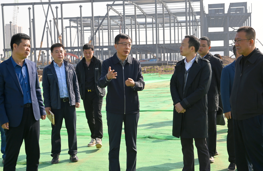 范兆森在晶科能源项目现场办公并主持召开座谈会