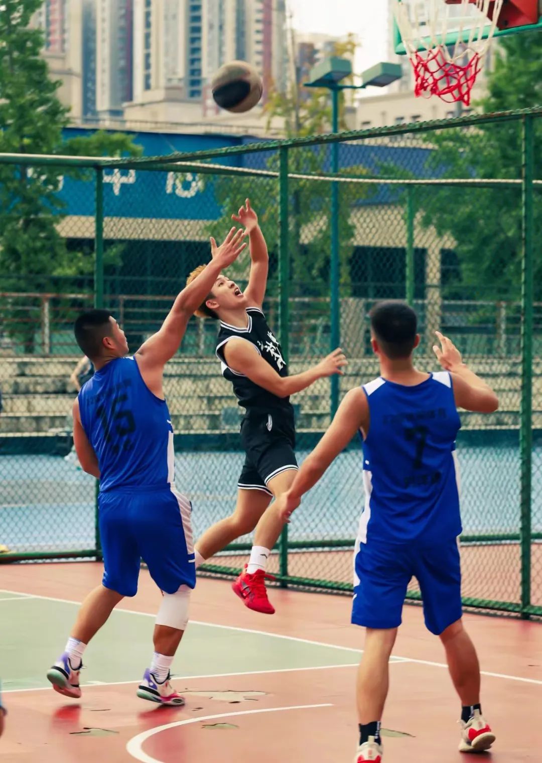 迎篮而上不燃怎young丨第三届银杏杯篮球赛校赛即将开幕