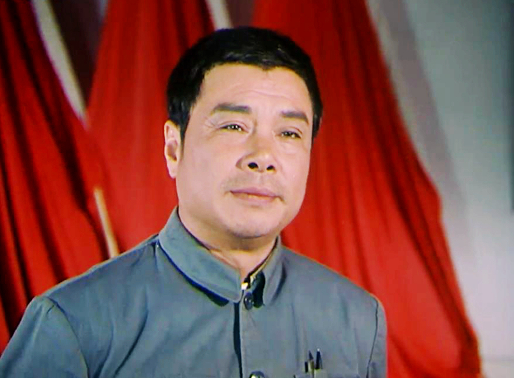 难忘"心中的玫瑰",李仁堂谢芳主演《泪痕》,看后让人泪流满面