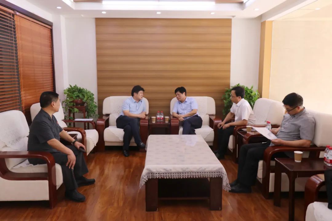 刘坤主任深入项城市乐普药业股份有限公司走访