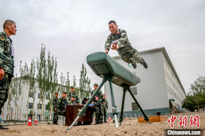 直击高原武警运动会:挑战极限