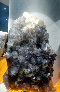 巴西紫水晶黄水晶原石天津港进口报关清关高效服务