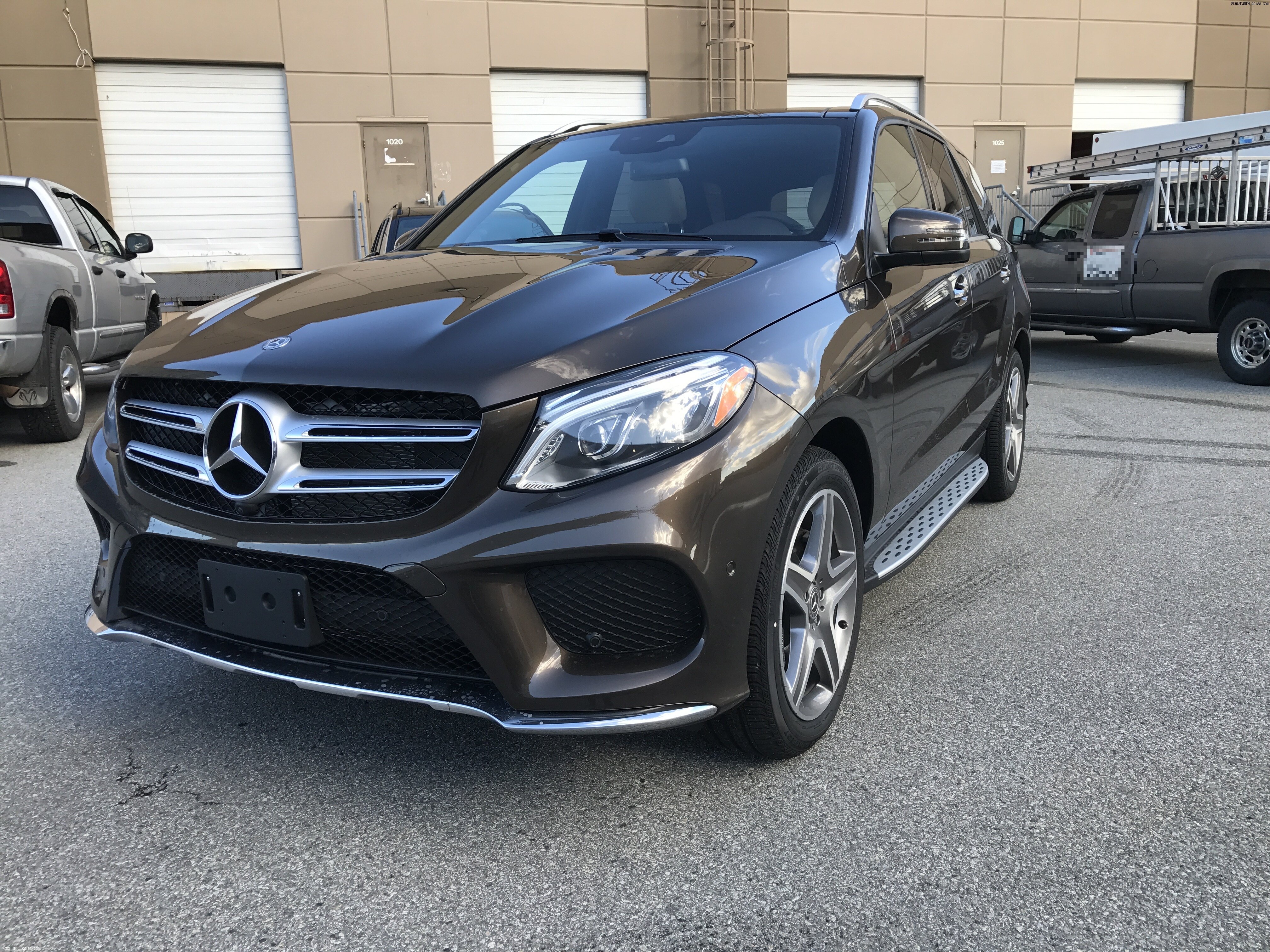 奔驰glk400怀档怎么操作挂挡时必须按那个按钮吗