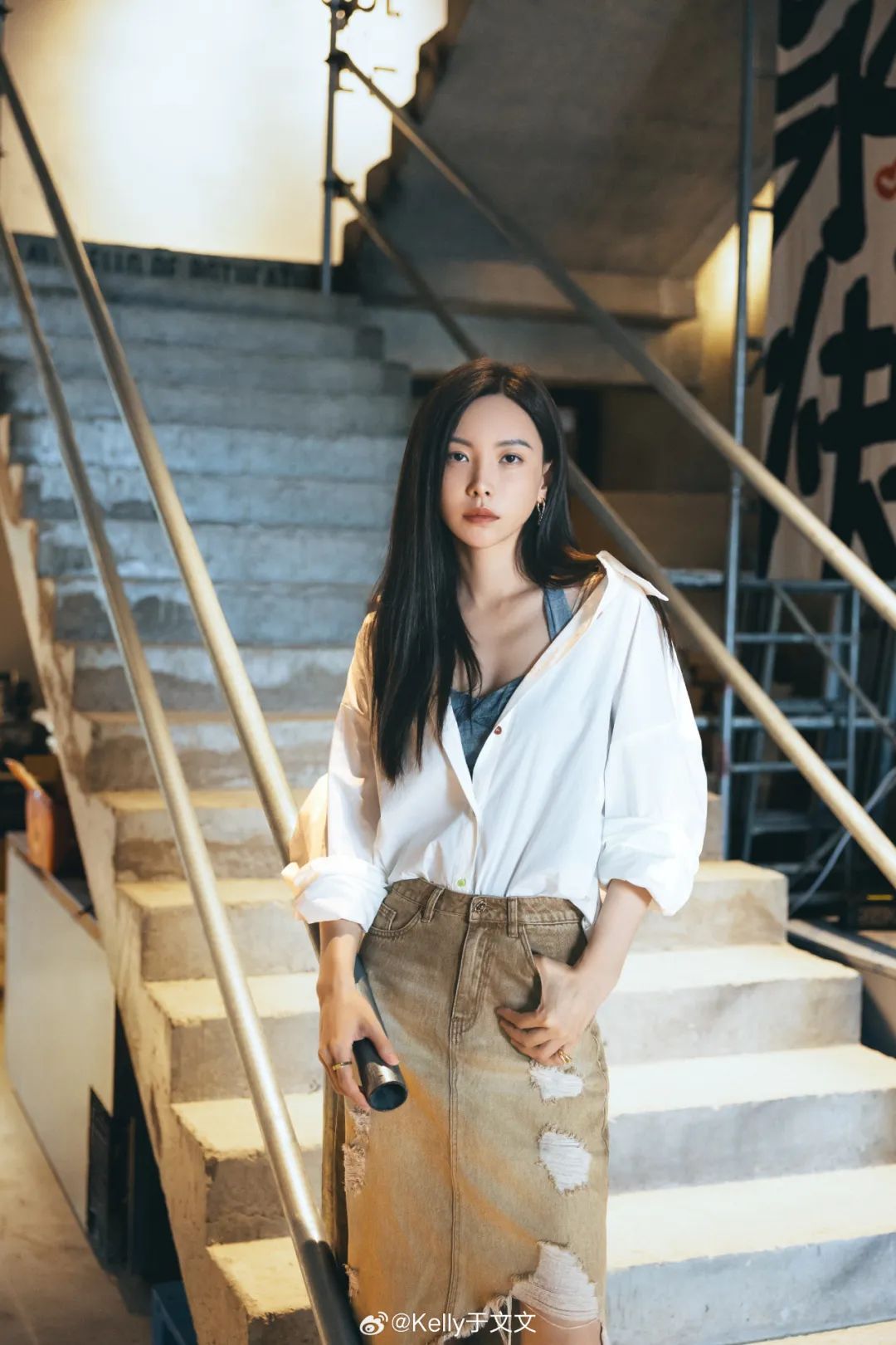 当时,王一博经纪公司乐华