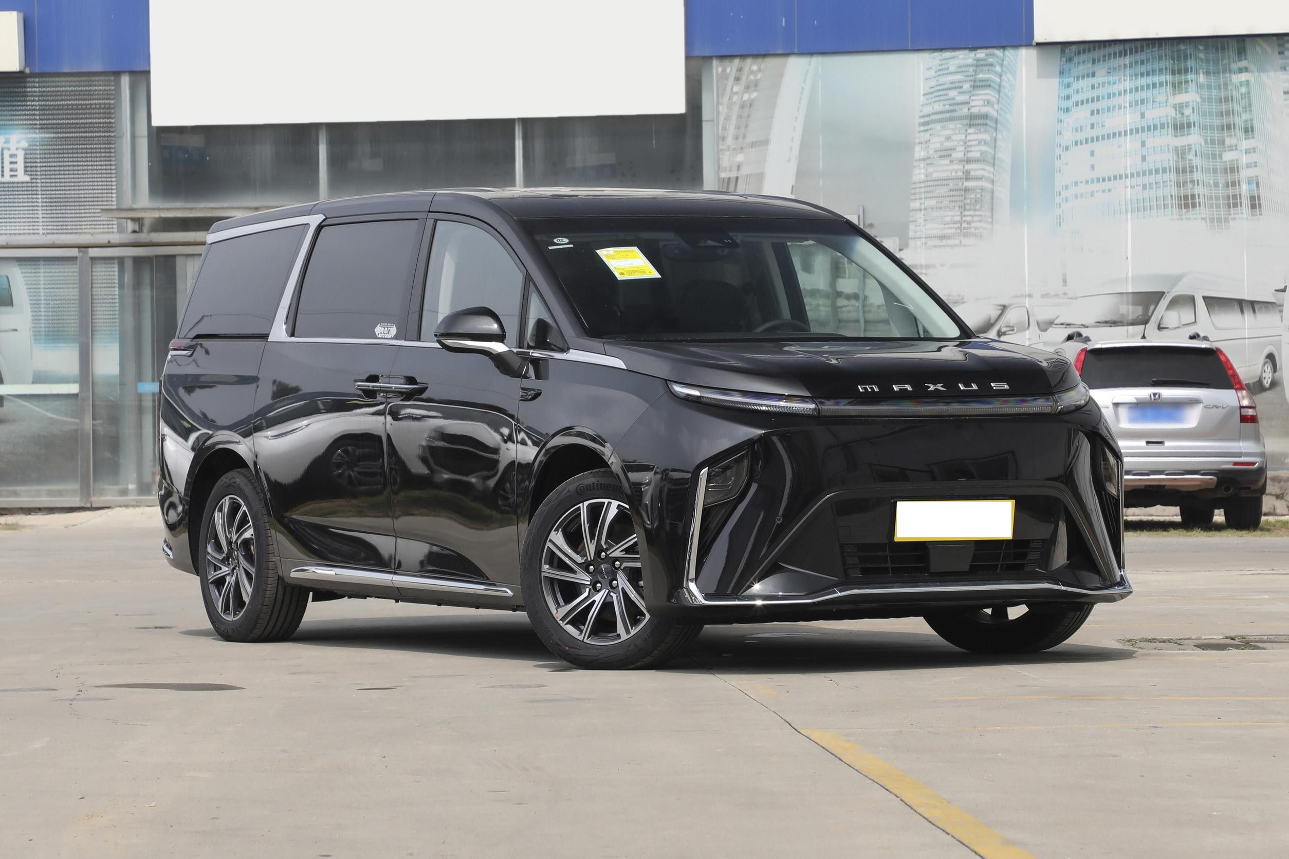 上汽大通大家9新增车型上市,纯电动中大型mpv,售价38.99万元