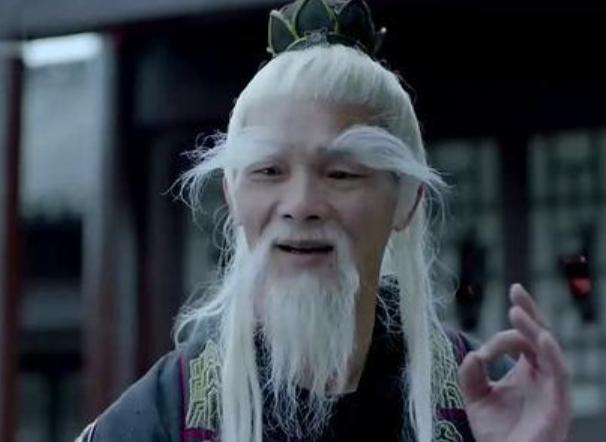 袁天罡奉命斩龙脉,途中给一小男孩看相,看完感叹:幸亏是个男的