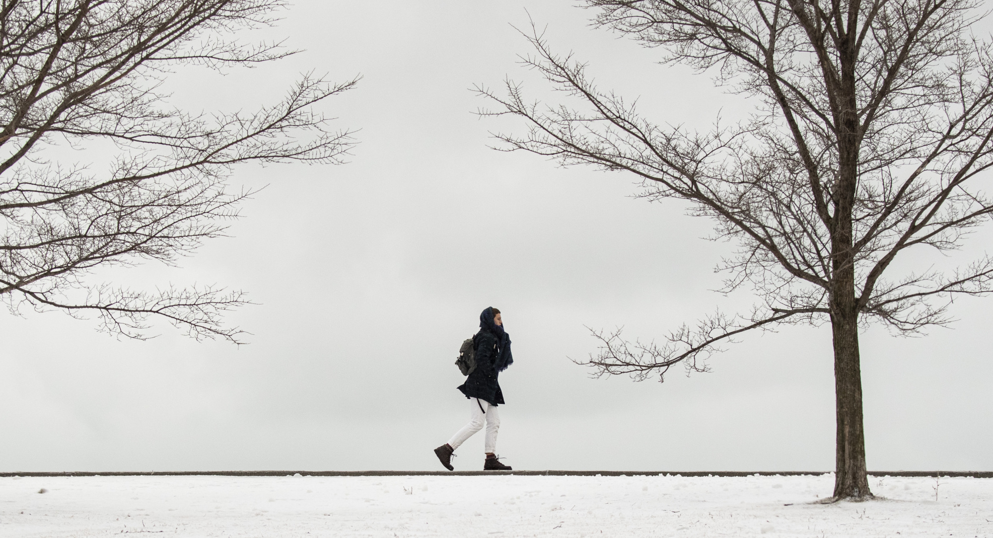 雪中漫步图片伤感图片