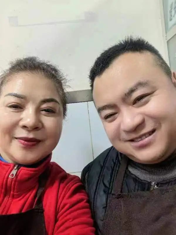 卖肥肠粉也可以做女王