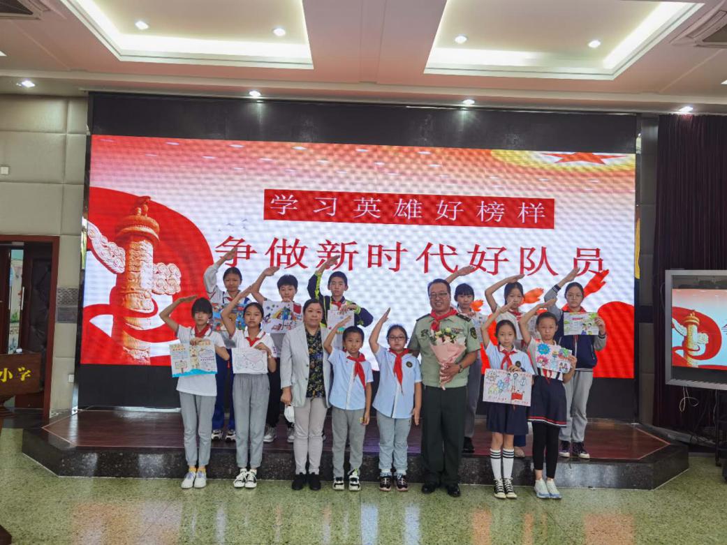以榜样力量引领前行 天津市河东区实验小学举办抗疫英雄进校园活动
