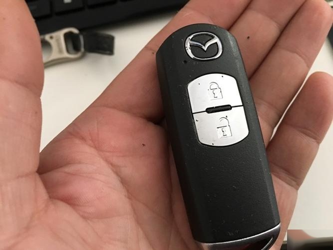 2010款马自达3 车钥匙没电换电池后安钥匙没反应