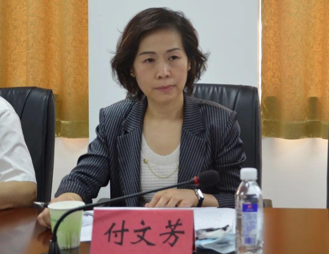 市政协副秘书长付文芳率队赴洪山区调研老旧小区改造工作