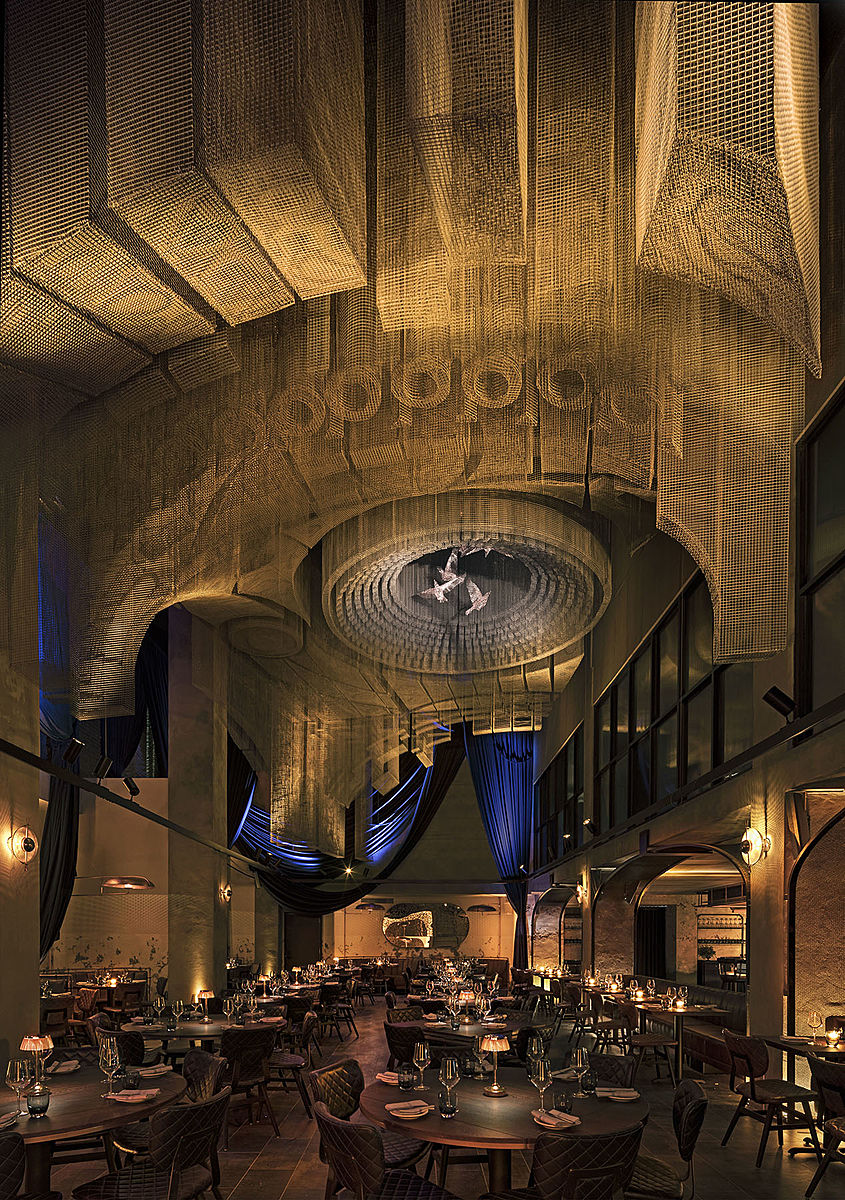 餐厅设计丨这里是"教堂",这里是餐厅