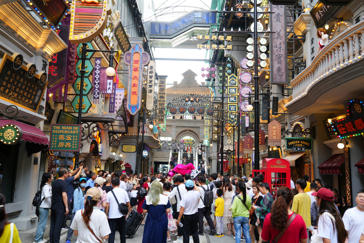 暑假亲子旅行去哪儿玩?上海千古情,炫酷奇妙的旅行,一起嗨翻天