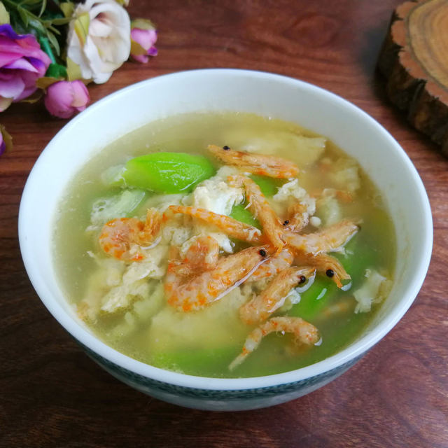 丝瓜鳞虾鸡蛋汤,清凉鲜甜营养汤