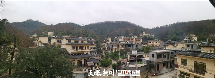 「我的扶贫故事」脚踏泥土幸福来丨贞丰县白层镇兴龙村第一书记甘新红