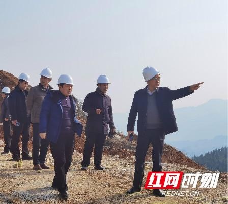 向顶天调度古丈县断龙山镇猛虎洲村万头生猪养殖项目建设