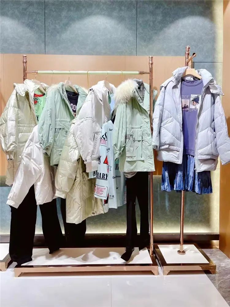 maxmartin(玛玛绨)源于欧洲时尚文化,塑造时尚,高雅,悠闲的设计风格