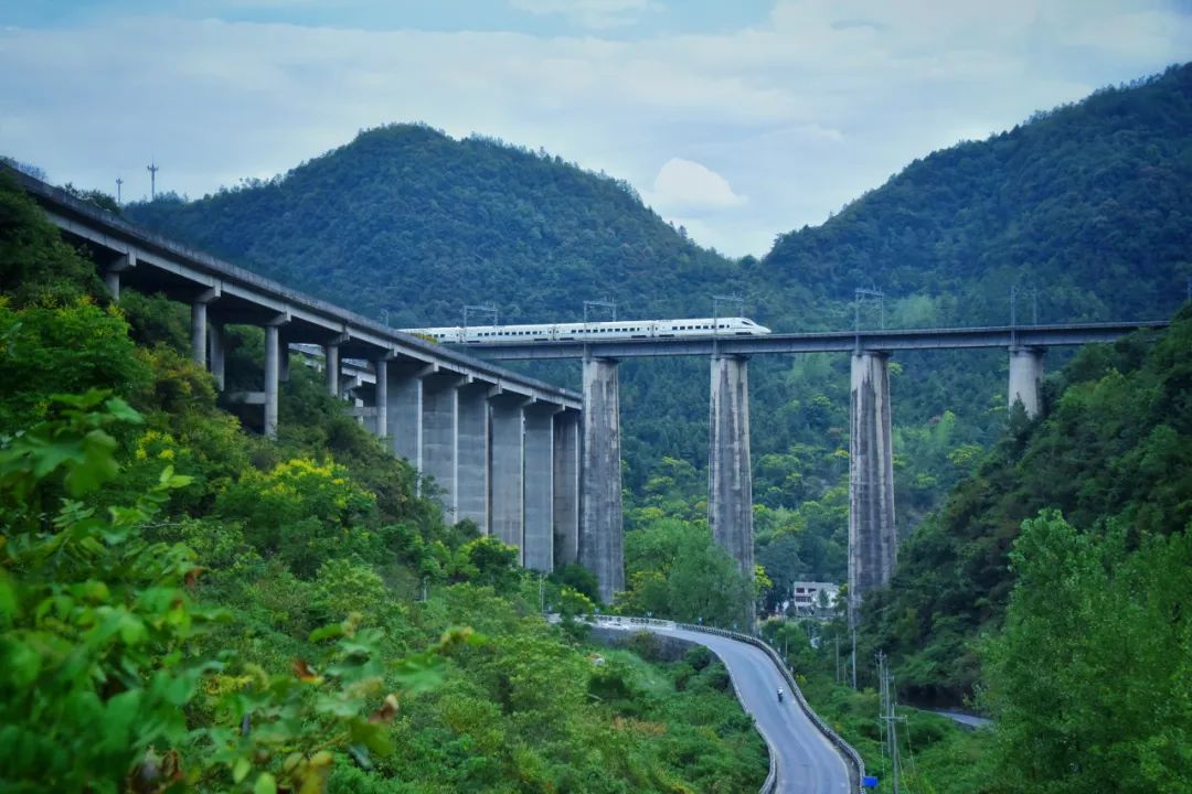 湖北恩施大桥路图片