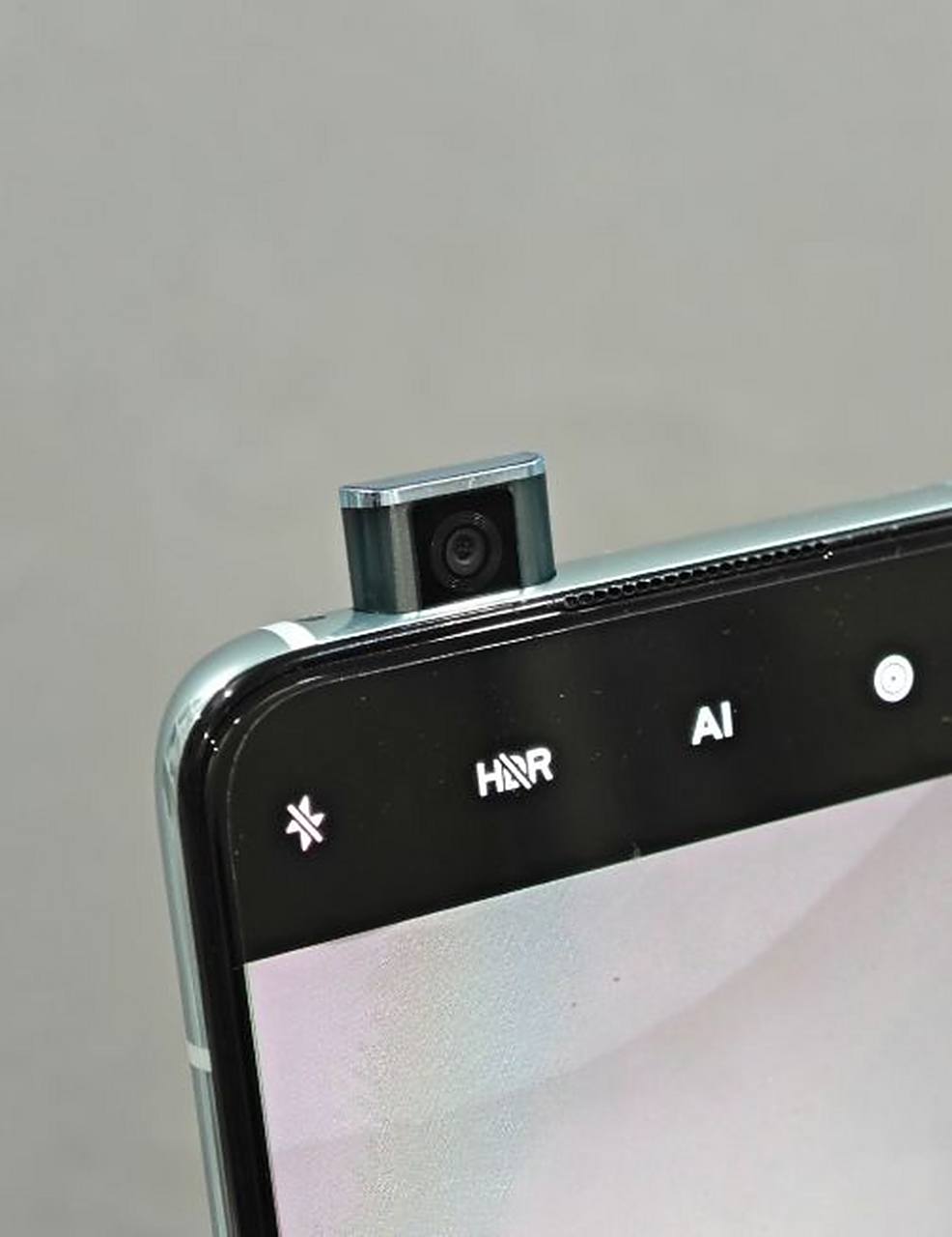 前置升降设计,怎么就没火起来呢  升降摄像头机型刚刚发布的时候,记得