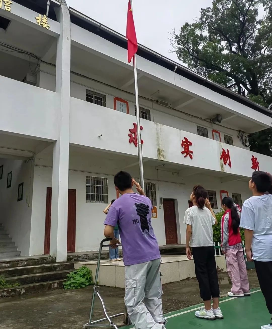 「县区园地」彭泽县为一人坚守