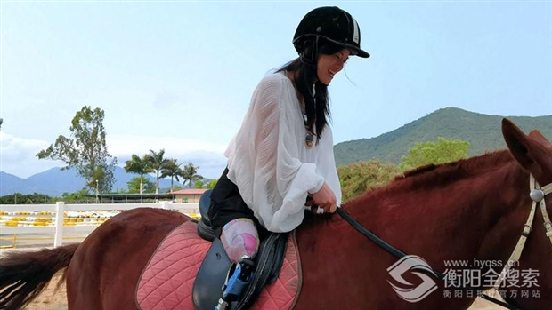 衡阳义肢女孩三年练出"马甲线"引全网爆赞