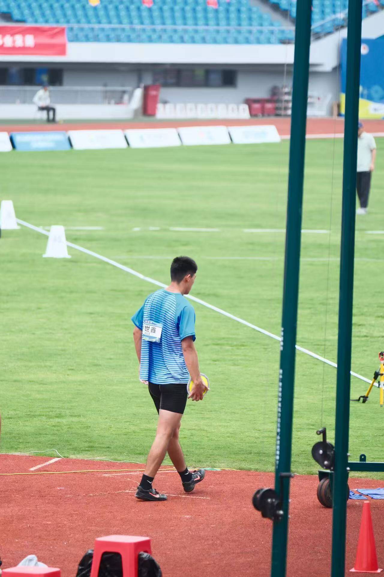 山体附中尹世鑫斩获全国青年（U20）田径锦标赛男子铁饼冠军 - 图2