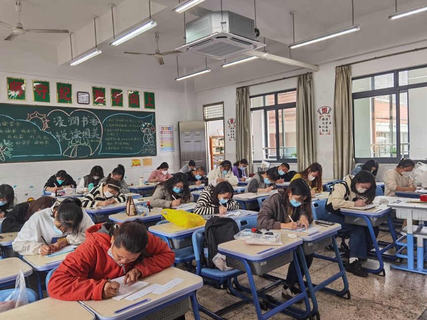 请君看入木,一寸乃非虚