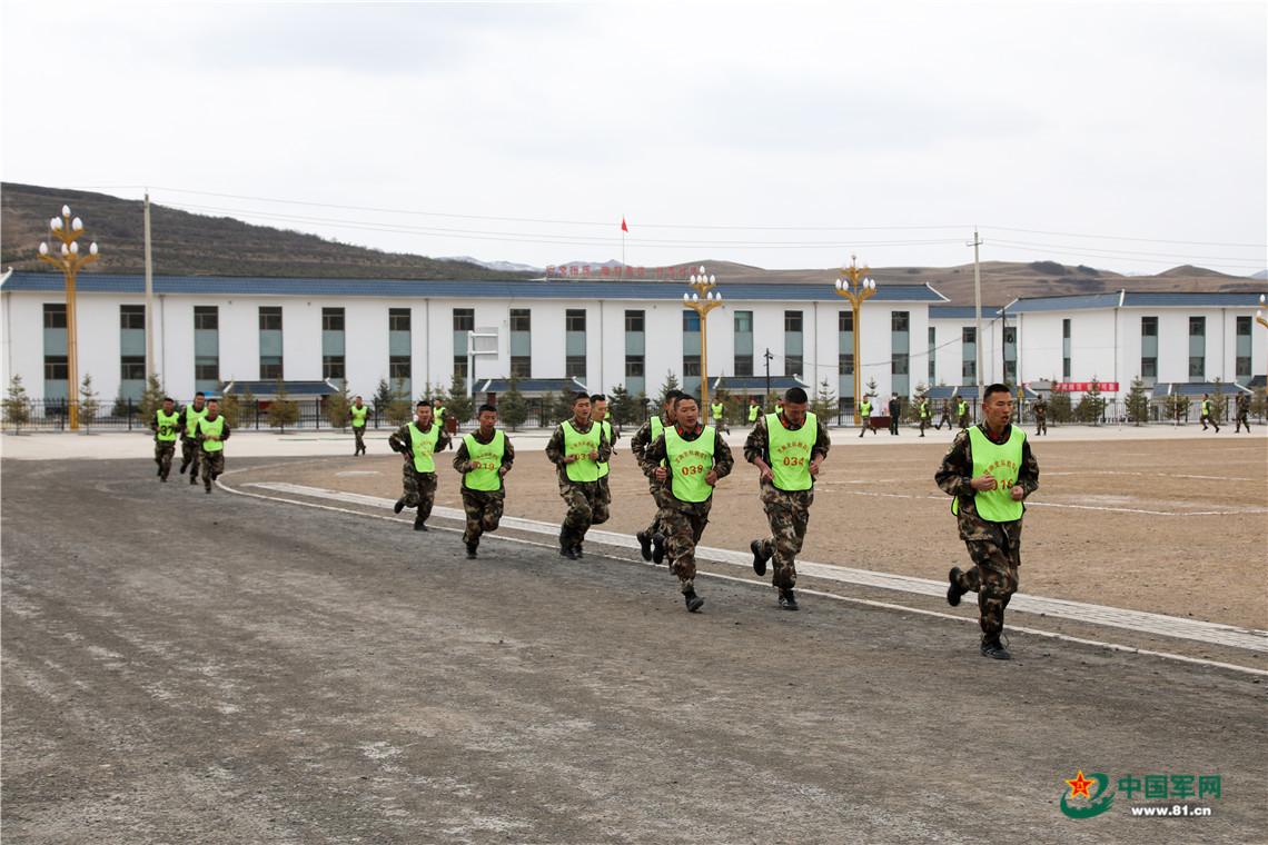 武警甘南支队训练基地图片