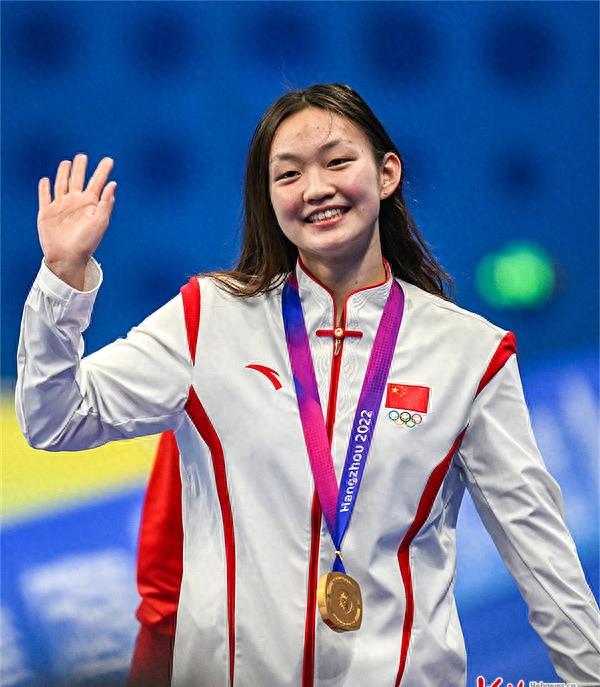 抢先看杭州亚运会|"金钱女王"李冰洁:品尝姥姥手艺,再次腾飞