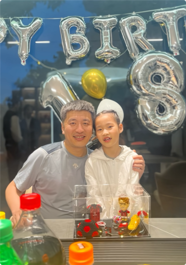 张雪峰公司股份发生变更：由其11岁女儿张姩菡接手