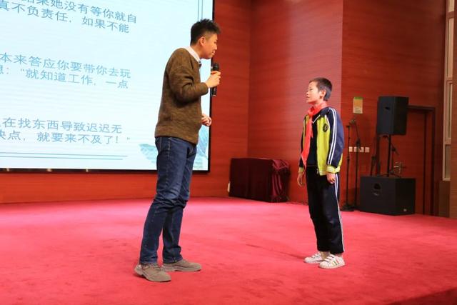 西安沣东实验小学开展安全教育周主题活动