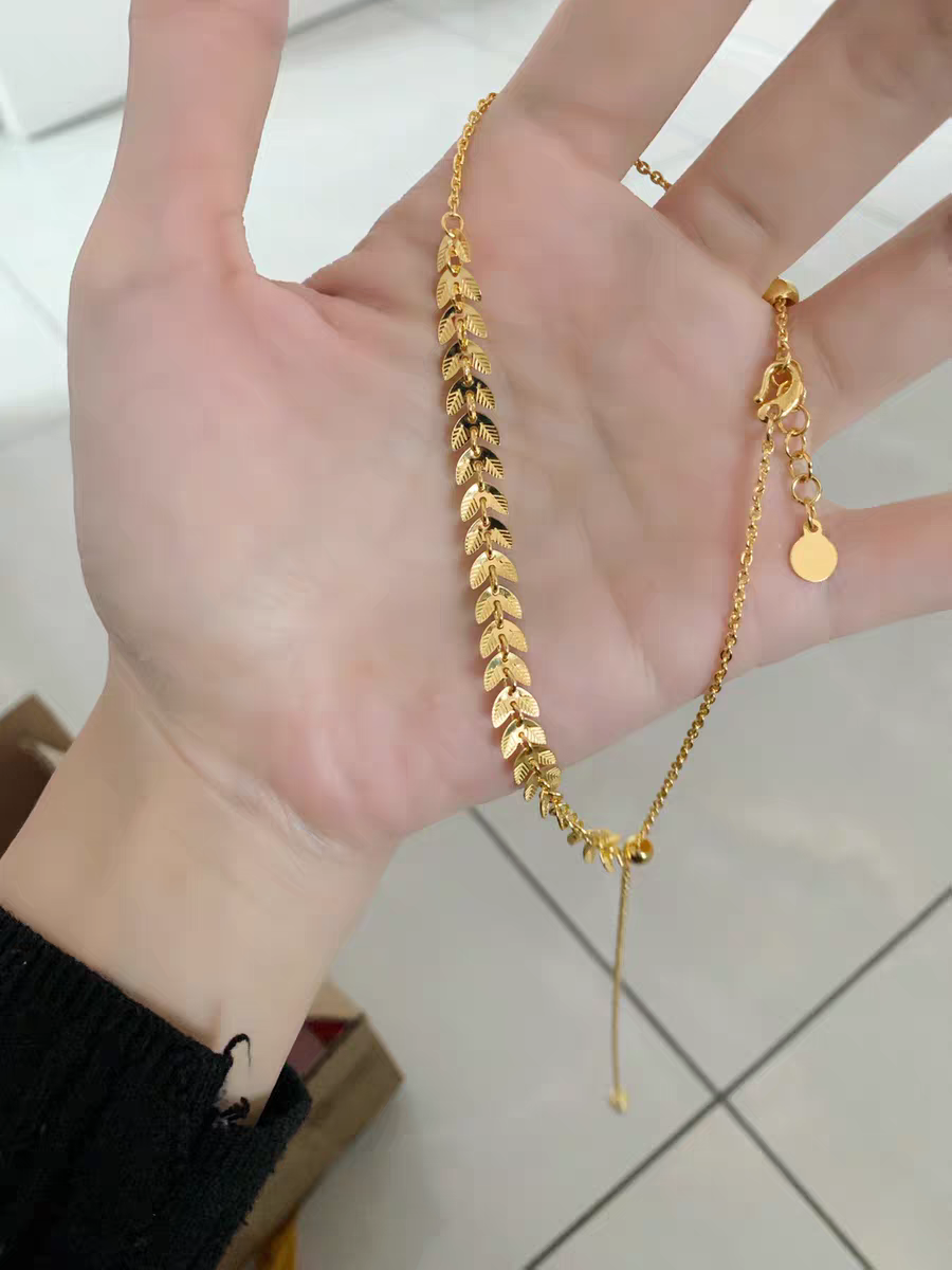 金项链也能优雅不俗气