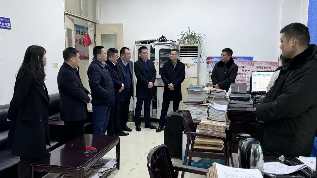 汉滨法院:新春慰问鼓干劲  聚力开启新征程