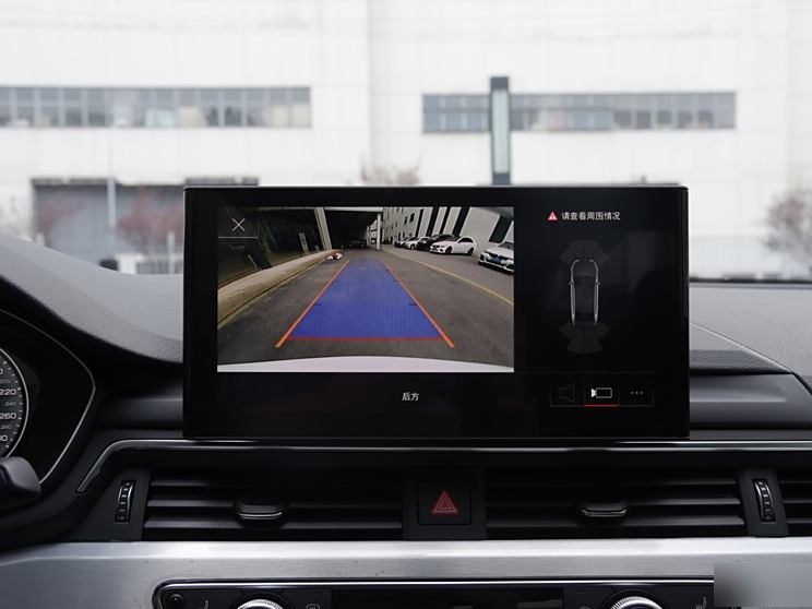 奥迪a4l原车倒车影像