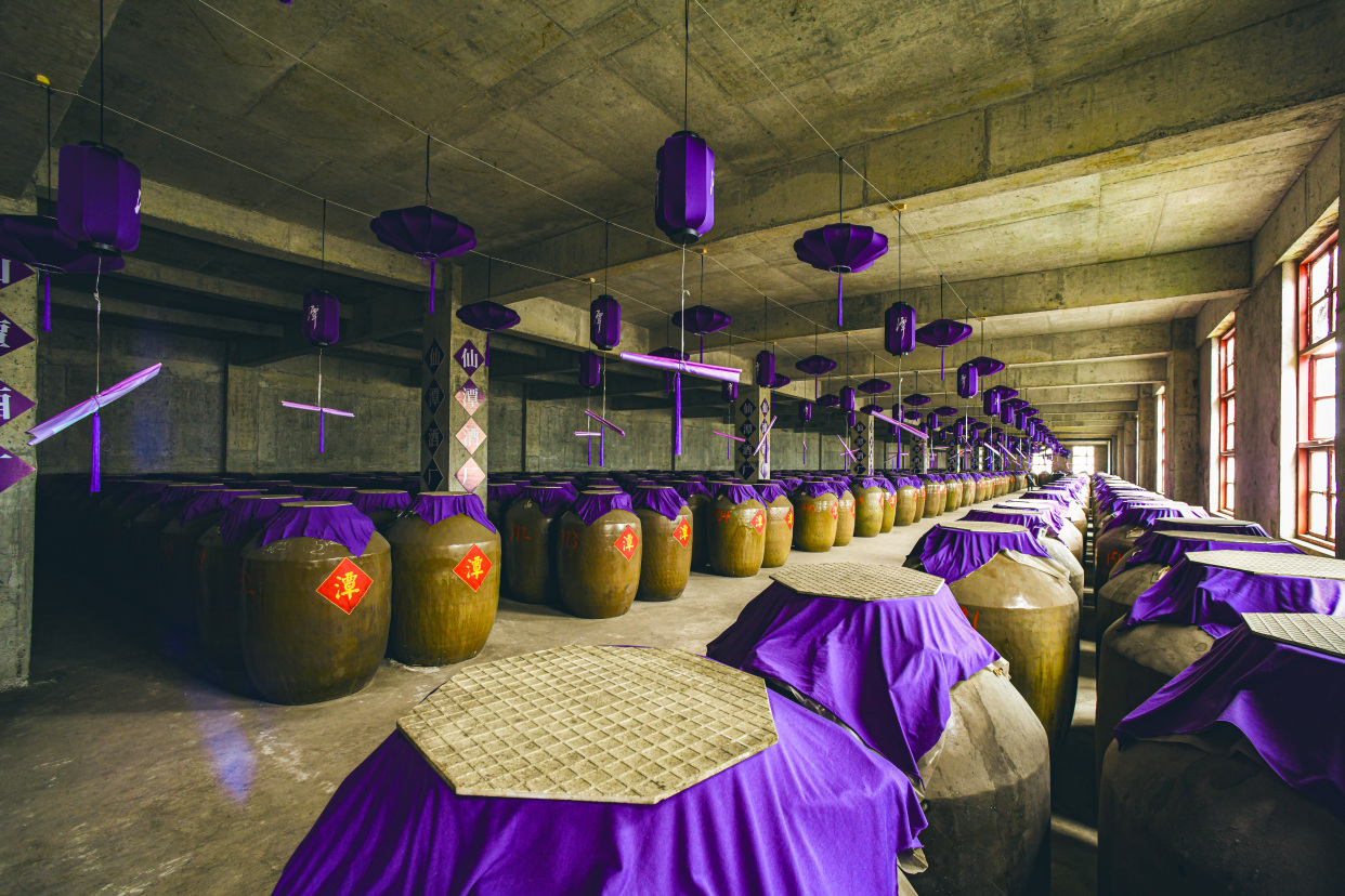 酱香型白酒存放几年口感最好?53度酱香仙潭酒这样放更好喝!