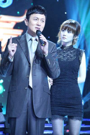 悲惨的男星赵擎,被老婆卷走5千万家产,6个孩子没一个亲生