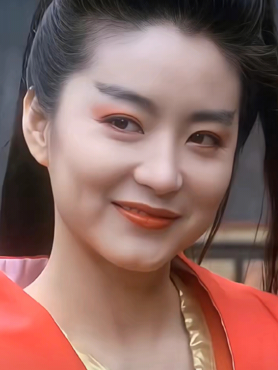 这部电影《江湖2东方不败》,让徐克赢得了掌声,唯独失去了金庸