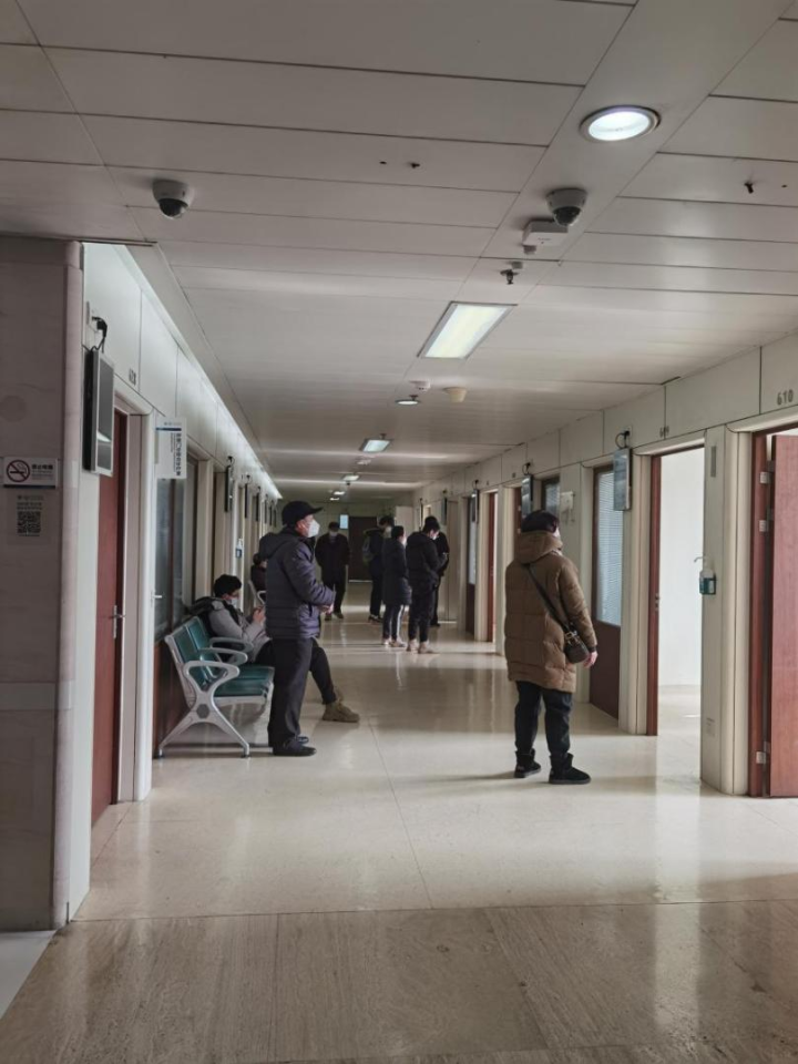 浙江省人民医院呼吸内科门诊扩容,日均开设10个诊间,这类患者出现这些