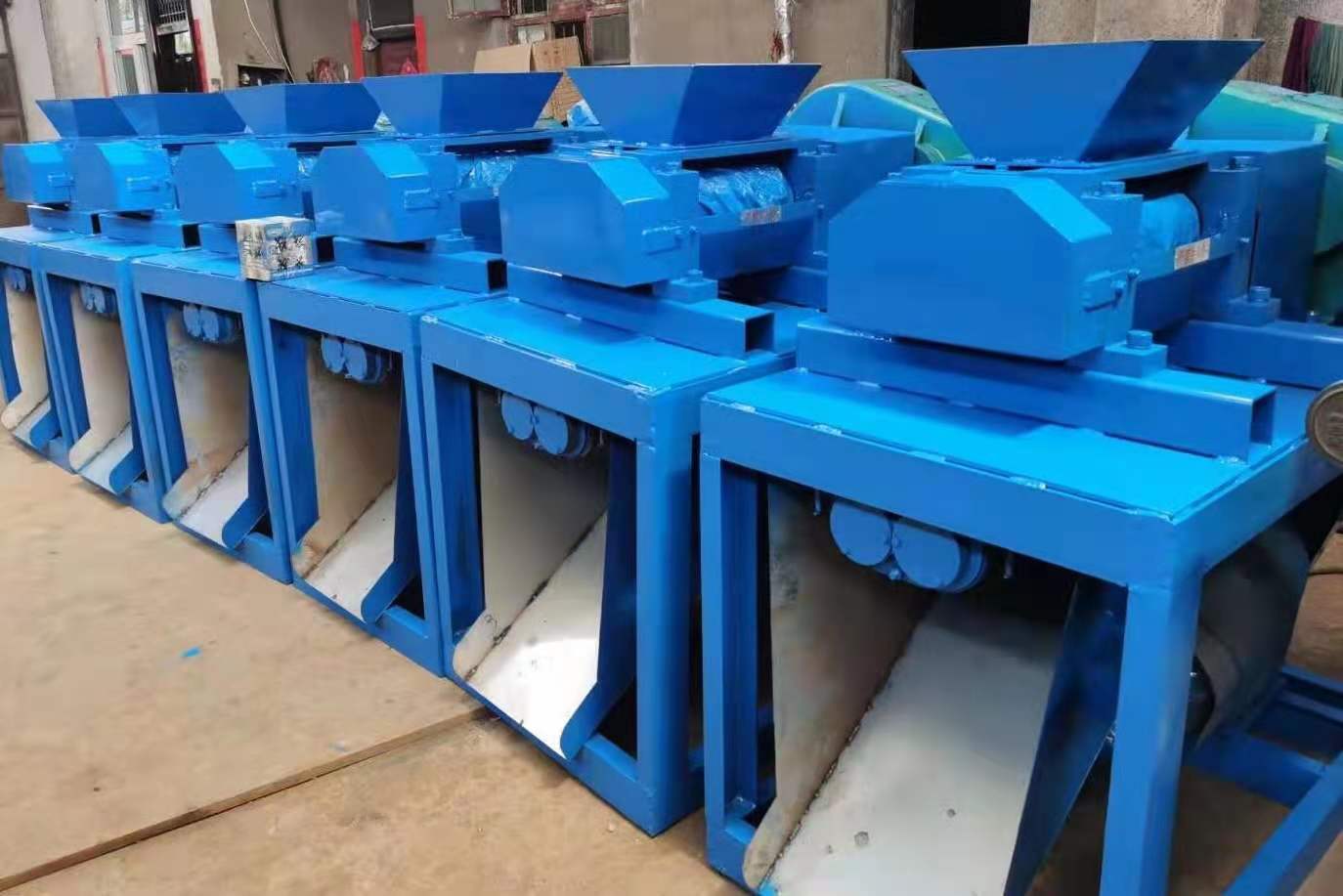 硫铵对辊挤压造粒机带来创收