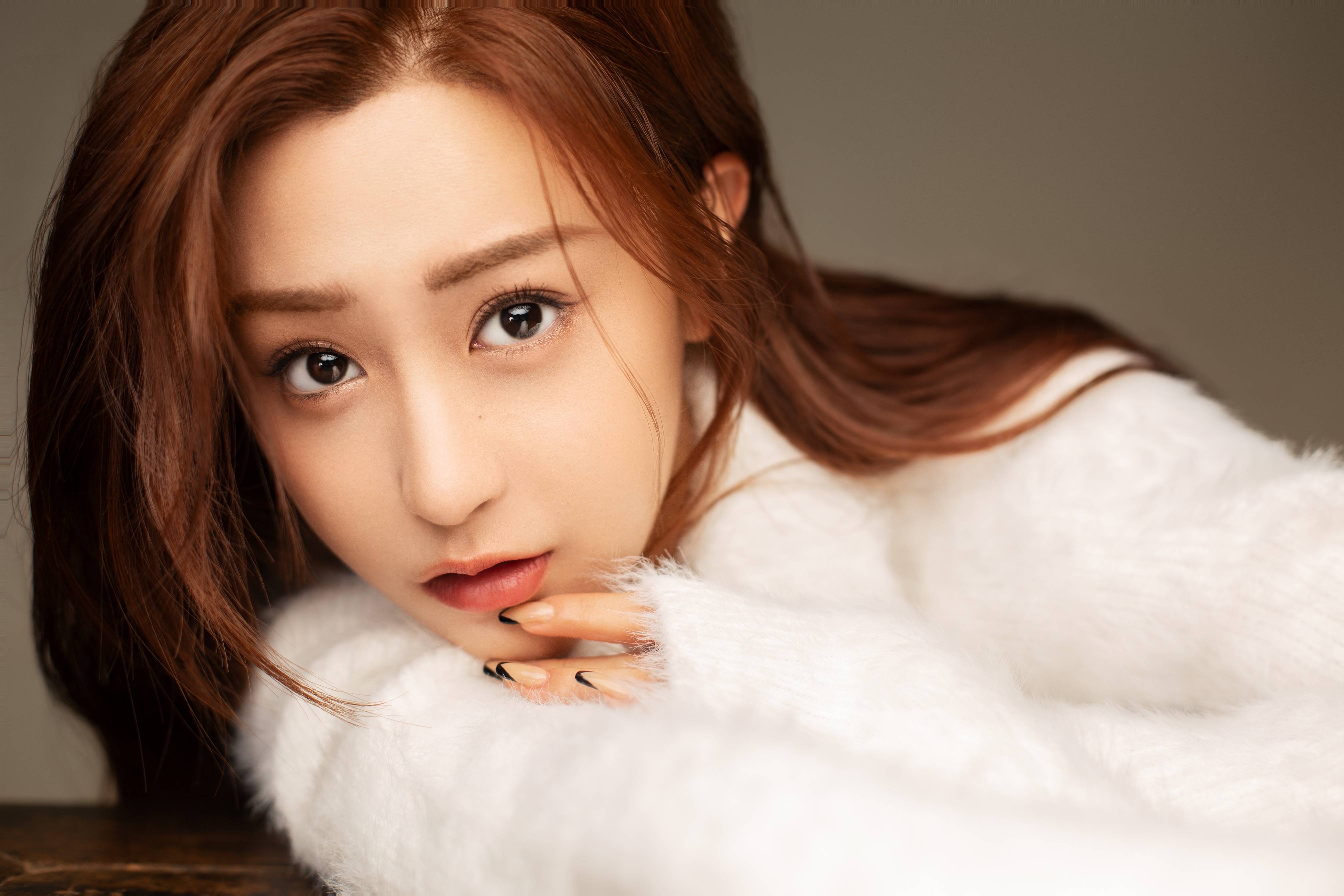 混血演员朱圣祎,一位敢手撕王思聪的女人