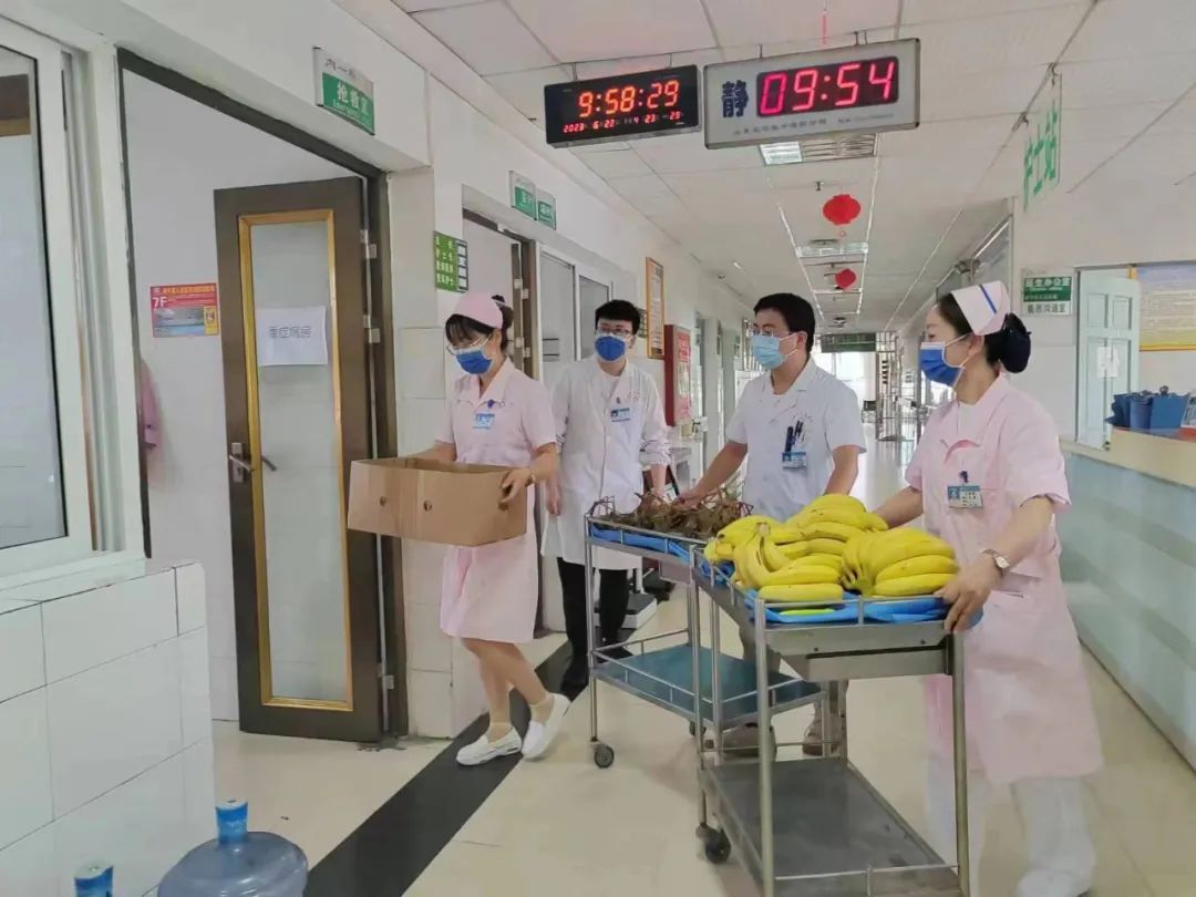 浓情飘香 粽享美好——黄平县人民医院心内科开展"端午爱在病房"主题
