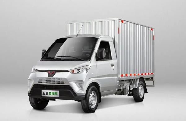 东莞五菱电卡 2.5t 2.91米单排纯电动厢式运输车