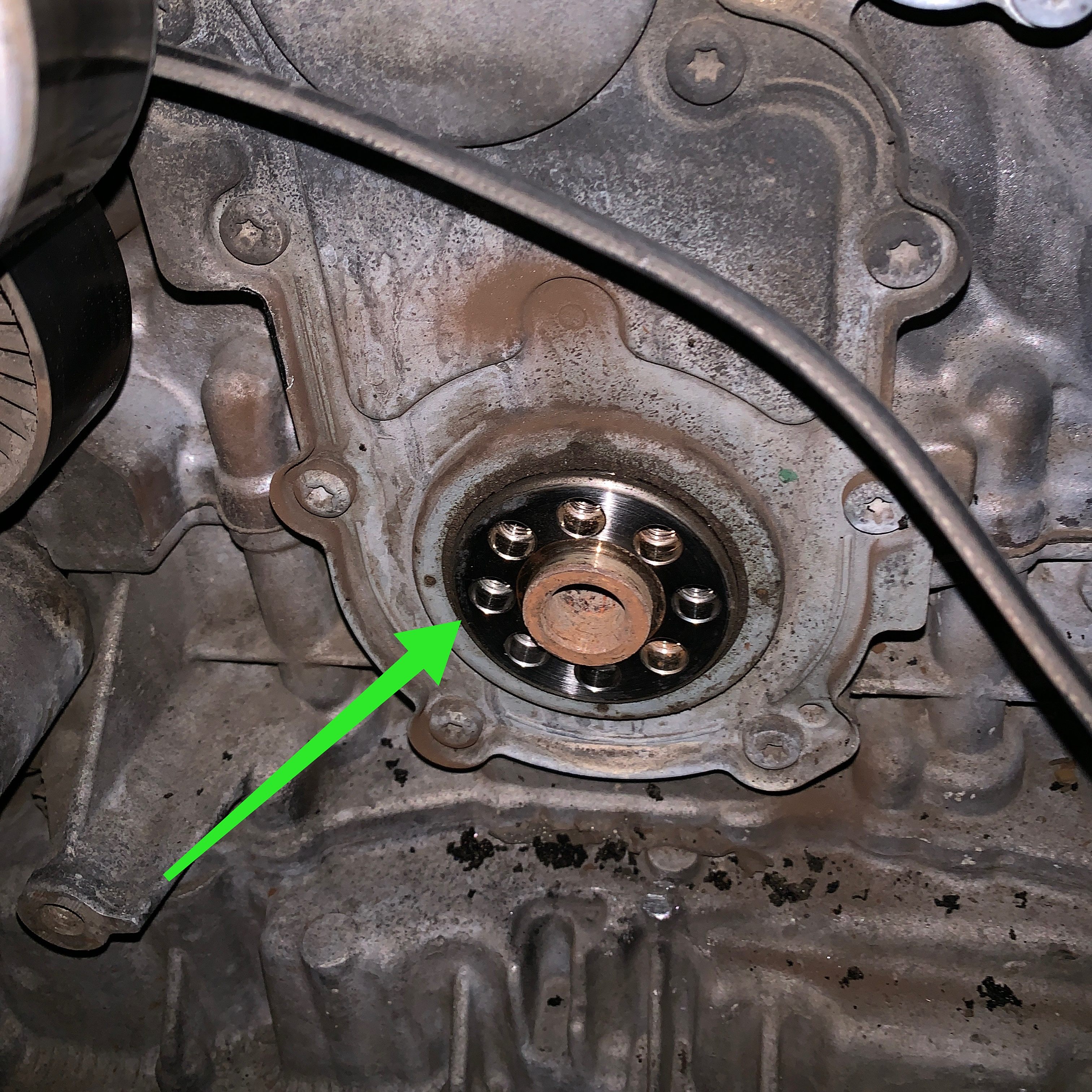 更换曲轴皮带轮的时间取决于不同的车型及其使用状况.