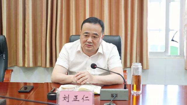 云溪区委书记刘正仁督导居民自建房安全隐患排查工作