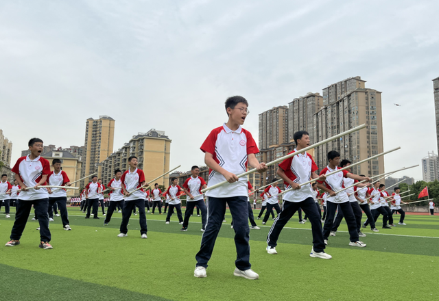 来感受!六安皋城中学新生入学教育又燃又飒