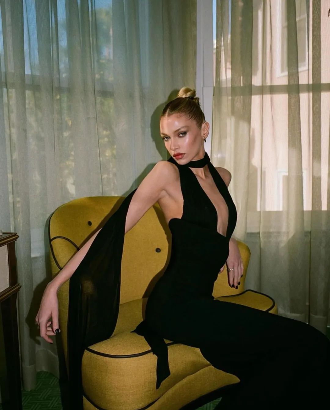 没点"脱轨"的态度真玩不了"叛逆千金风"!