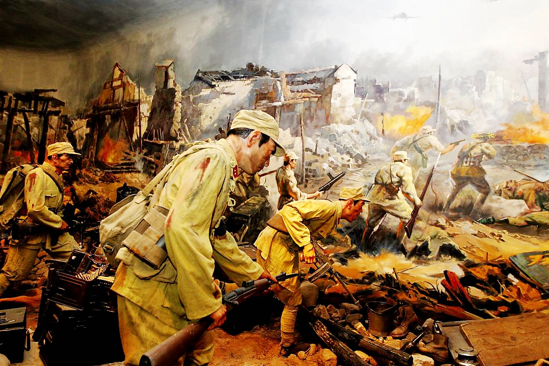 在这些永雄中,有一个叫严翠翠的新兵.