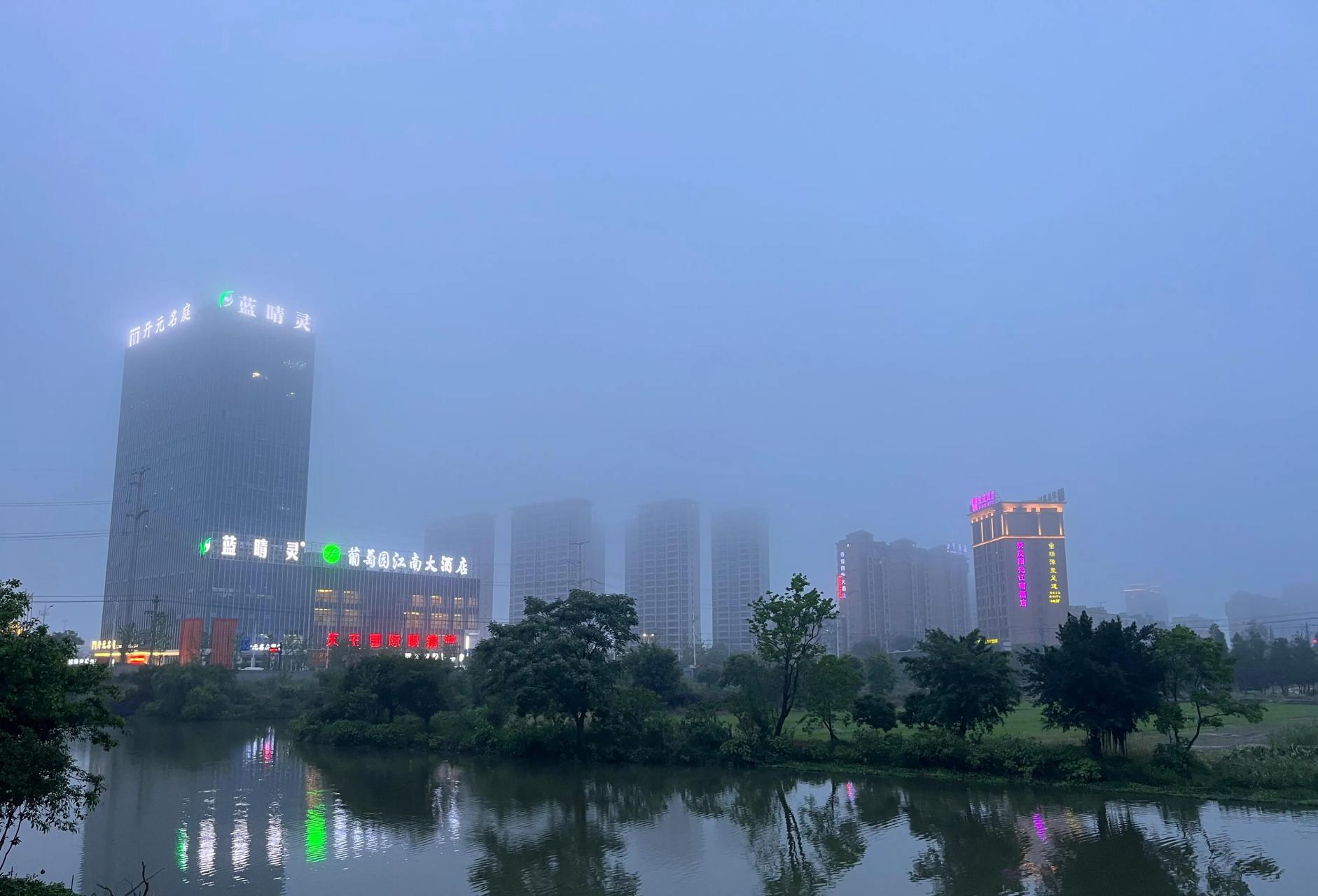 瑞安飞云街道位于飞云江下游南岸,常住人口7万多,飞云街道由于区域